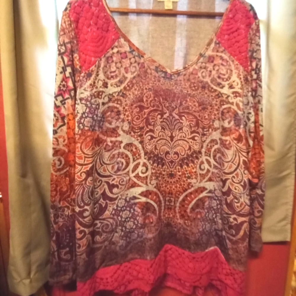 Live and let live long sleeved fall tunic